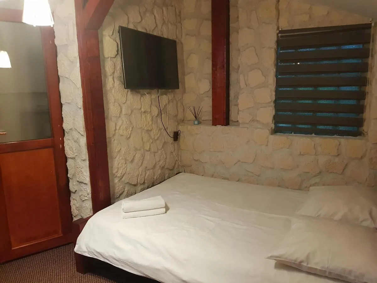 Mpoint Motel Bucharest Bed & Breakfast