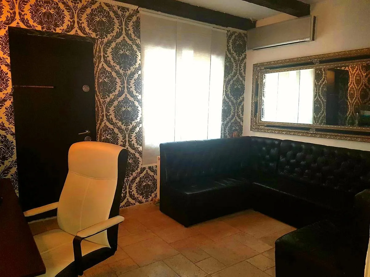 Bed & Breakfast Mpoint Motel Bucharest